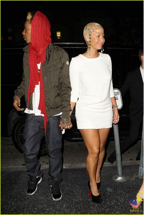 Wiz Khalifa & Amber Rose: Holding Hands!: Photo 2548582 | Amber Rose, Wiz Khalifa Photos | Just ...