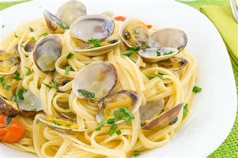 Linguine alle vongole - l'idea per preparare e cucinare la ricetta ...