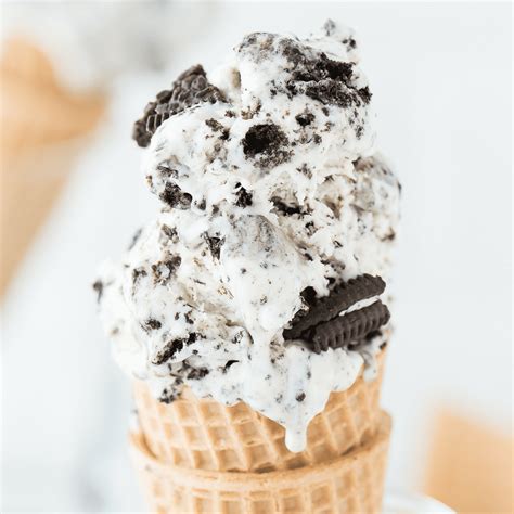 Oreo Ice Cream - 3 ingredient EASY oreo ice cream