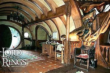 Bag End | Hobbit house, Earth homes, Earthship home