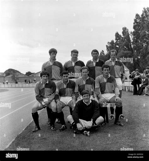 Harlequins team group Stock Photo - Alamy