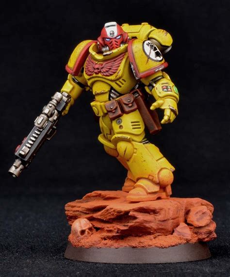 Imperial Fists Primaris Space Marine | Imperial fist, Space marine ...