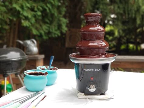 9 Best Chocolate for Chocolate Fountain (Expert Picks)