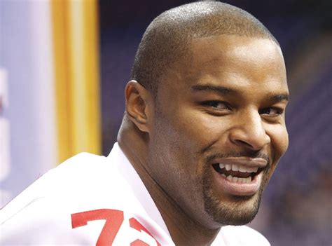 Osi Umenyiora misses Giants' Super Bowl XLVI media session, fined ...