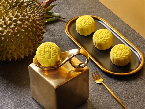 8 Best Durian Mooncakes To Order For Mid-Autumn Festival | Eatbook.sg