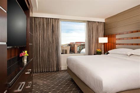 Hilton Nashville Downtown Hotel in Nashville (TN) - Room Deals, Photos & Reviews