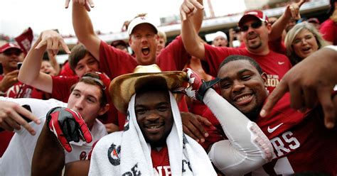 Horns Down should become college football’s universal hand signal - SBNation.com