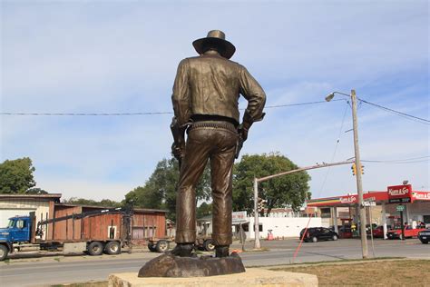 John Wayne Statue | Winterset is the boyhood home of John Wa… | Flickr