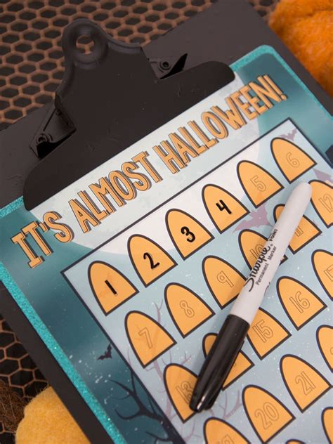 Printable Halloween Countdown Calendar - Something Turquoise