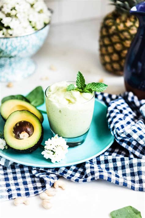 Avocado Smoothie Recipe | 5 Simple + Tasty Fresh Ingredients