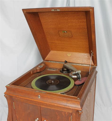 Bargain John's Antiques » Blog Archive Antique Oak Victor Victrola XIV Record Player with ...