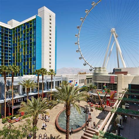 The LINQ Promenade (Las Vegas) - 2021 All You Need to Know BEFORE You ...