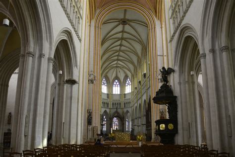 Quimper - Cathedral; Inside (5) | Quimper | Pictures | France in Global ...