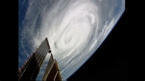 NASA films Hurricane from the International Space Station