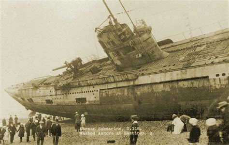 WWI German submarine "U-118" washed ashore at Hastings, England 4/15/19 ...