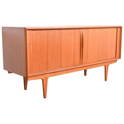 Poul Hundevad Tambour Credenza in Teak For Sale at 1stDibs | poul ...