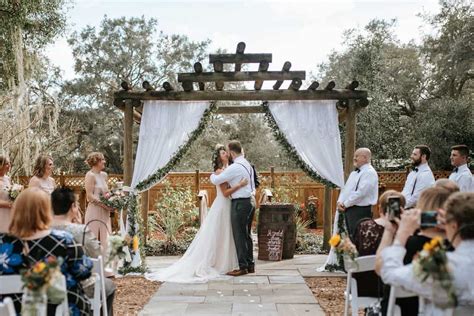 15 Beautiful Garden Wedding Venues to Spark DIY Ideas