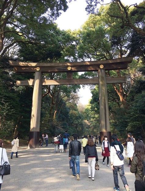 Torii Gate at Meiji Jingu Shrine in Tokyo | Torii gate, Meiji shrine, Shinto shrine