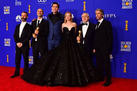 The Cast of Succession at the Golden Globes | See the Cast of Succession at the Golden Globes ...