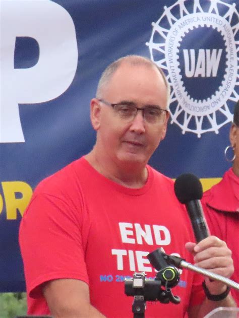 UAW Chief Fain's Connections to Socialist Extremists Raise Concerns – DC Journal - InsideSources