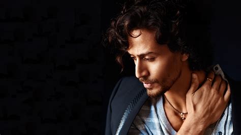 Tiger Shroff shows off his favourite dance moves | GQ India