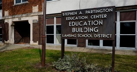 Lansing schools safe from state closures in 2017