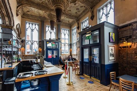 The Picture Perfect Manchester Pubs You Need To Be Drinking Inside - EAT MCR