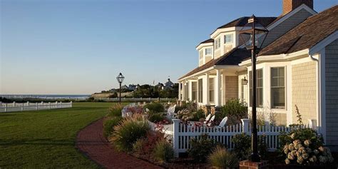 $199 – Cape Cod Oceanfront Inn, 40% Off -- Chatham, MA | Chatham bars inn, Boston hotels, Nh hotel