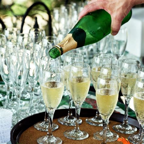 Serving Champagne for a Wedding Toast? | My Frugal Wedding