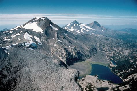 The Volcanoes of the Three Sisters Area, Oregon | VolcanoCafe