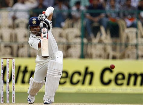 Why Sachin Straight Drive is Best, Ian Bell Explains