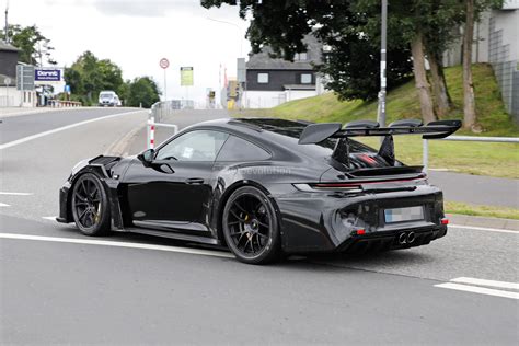 2022 Porsche 911 GT3 RS Shows More Skin, Huge Wing Ain’t Going Nowhere - autoevolution