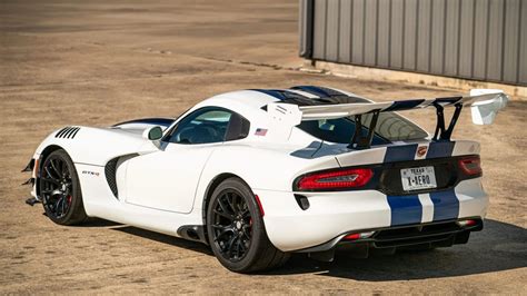 2017 Dodge Viper GTS-R