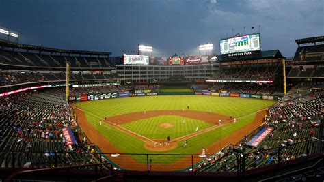 Arlington city council approves plan for new Texas Rangers retractable ...