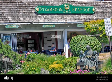 The Steamroom Seafood Restaurant, Village of Port Jefferson, Long Island NY Stock Photo - Alamy