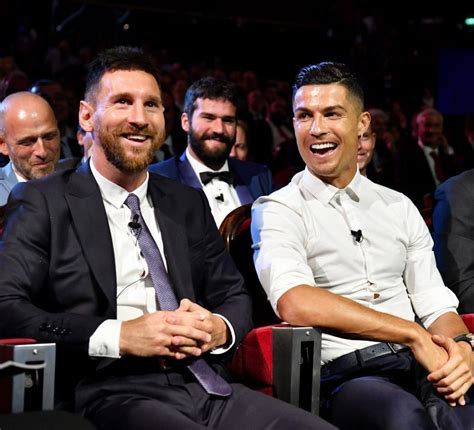 Ronaldo invites Messi to have dinner together for first time | Sports ...