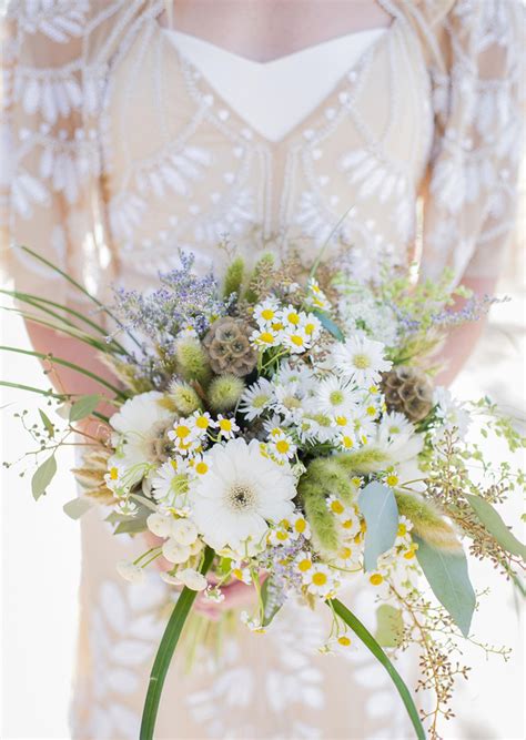 Shasta garden daisies, scabiosa pods, seeded eucalyptus, white bridal bouquet // Willa Kveta ...