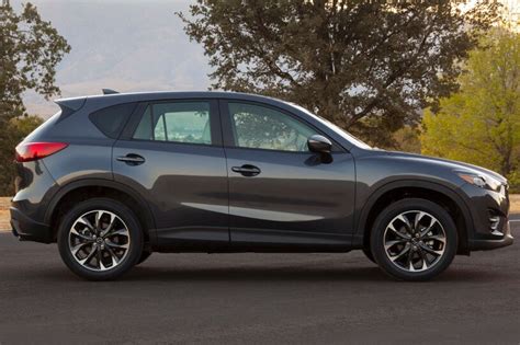 2016 Mazda CX-5 Pictures - 256 Photos | Edmunds