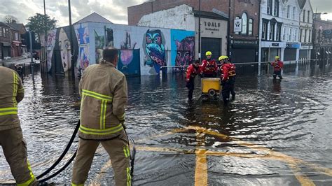 Flooding: Devastated Downpatrick business owners as pumping continues - BBC News