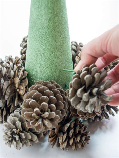 Pine Cone Tree Craft | HGTV