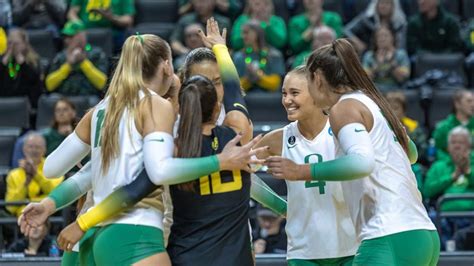 Oregon volleyball sweeps Southeastern Louisiana in NCAA Tournament opener | KVAL