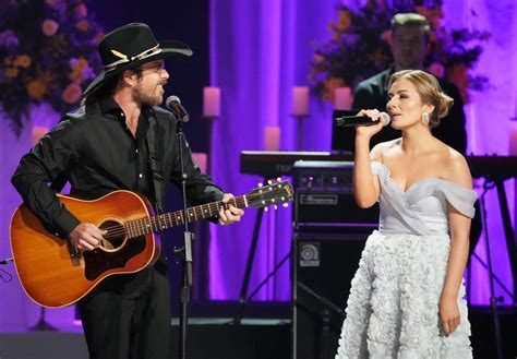 Loretta Lynn's Granddaughter Duets With Willie Nelson's Son During CMT ...