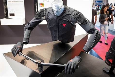 2017 Dainese Protective Gear - EUROBIKE - 2017 Mountain Bike Apparel ...