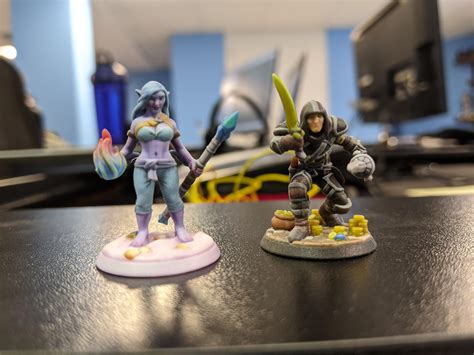 Hero Forge Custom Color Print minis [OC] : r/DnD