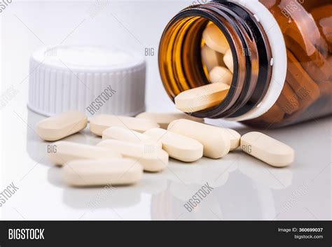 Supplement Caplet Image & Photo (Free Trial) | Bigstock