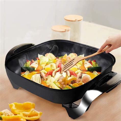 Deep Dish Non-stick Electric Skillet, Glass Lid and Easy-Pour Spout - Cookers & Steamers