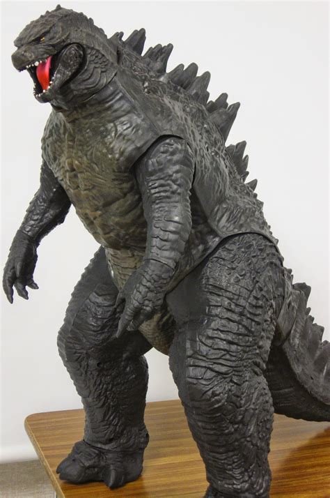 The Toyseum: GIANT SIZE GODZILLA 2014 - JAKKS Pacific large size figure review