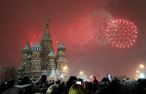 New Year celebrations and fireworks displays around the world