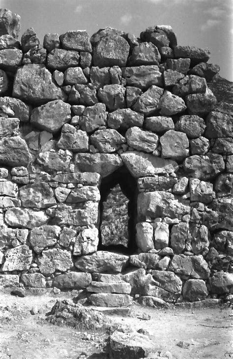 Ancient Wall | Tiryns archaeological site, Greece | Chaim Revier | Flickr