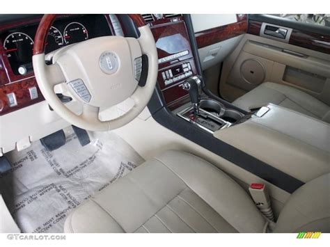 Camel Interior 2006 Lincoln Navigator Luxury Photo #81241922 | GTCarLot.com